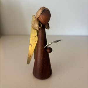 Vintage Erzgebirge Caroling Angel Hand Carved Wood – Made in GDR East Germany